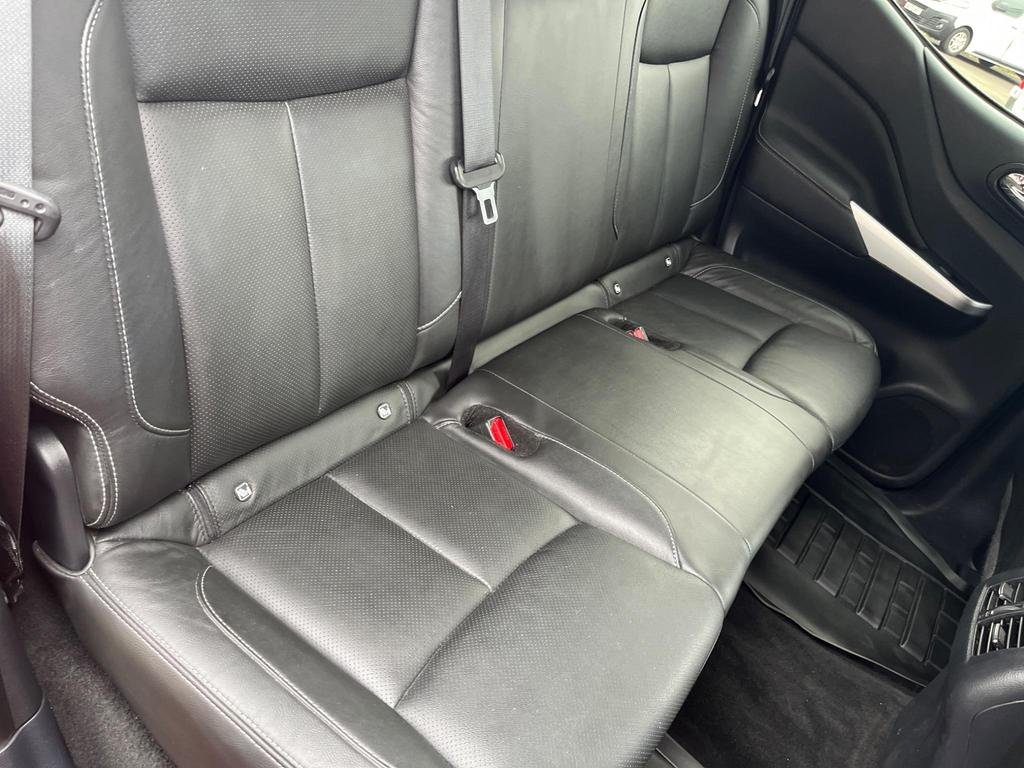 339ba6dd132c4425aaabcfed384968a3