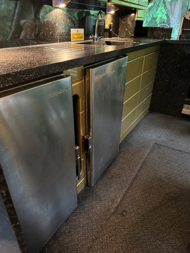 528458972_24558635747074407_8712734114987140745_n