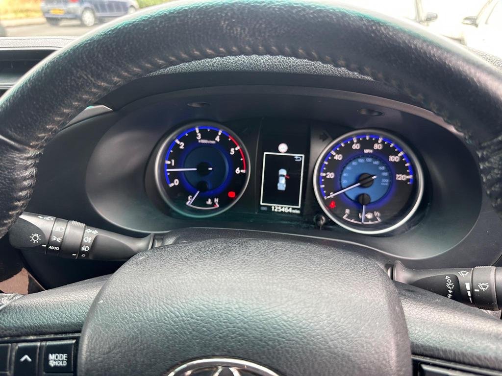 922c5fb96f0043a784c56de040bb7ff8